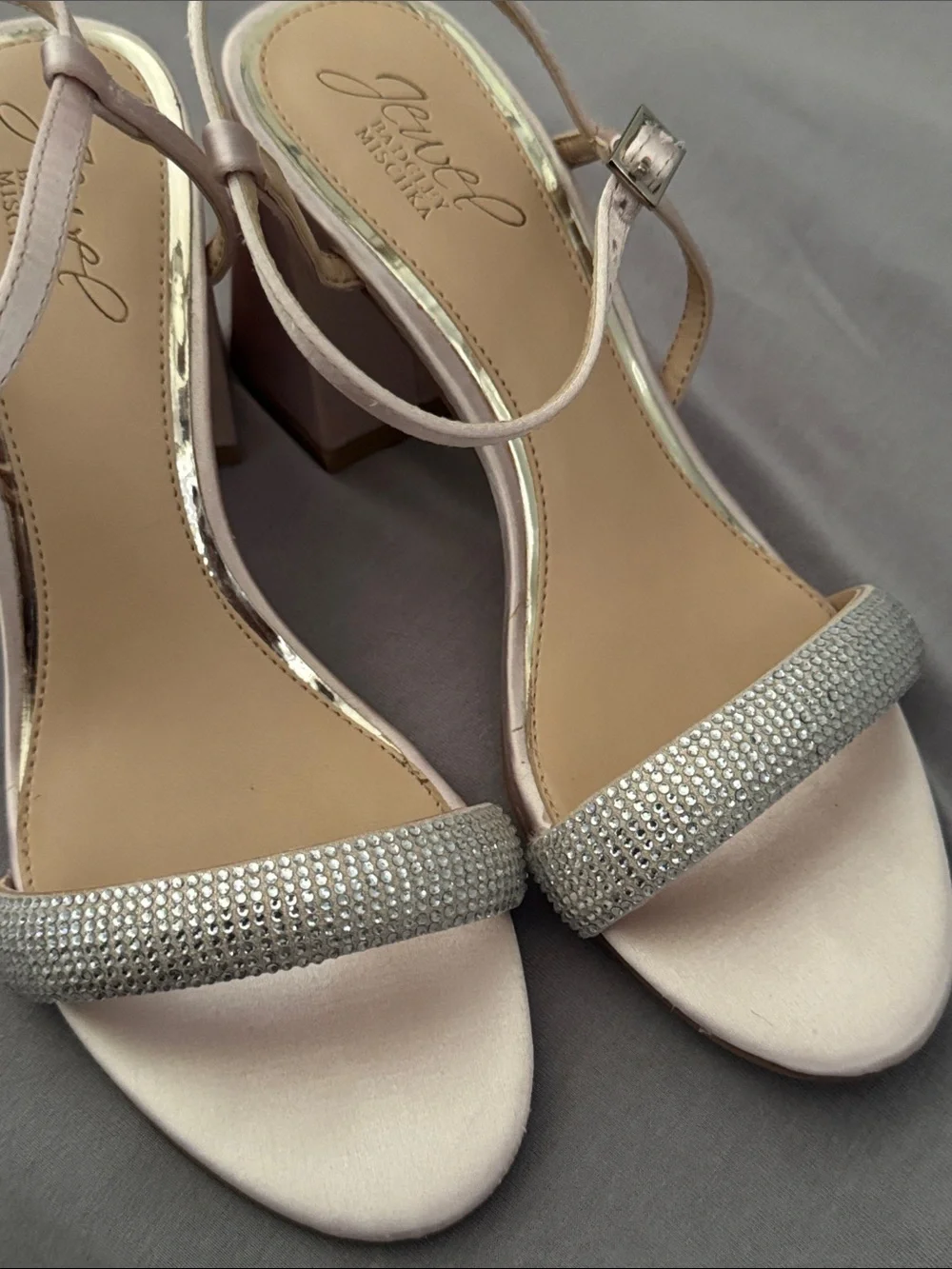 Jewel Badgley Mischka description step